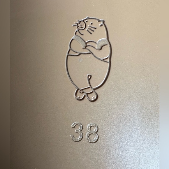 WoodchuckSato Women's White Fold Leather Tabi Mules With Beige Elastic Strap - Picture 9 of 12